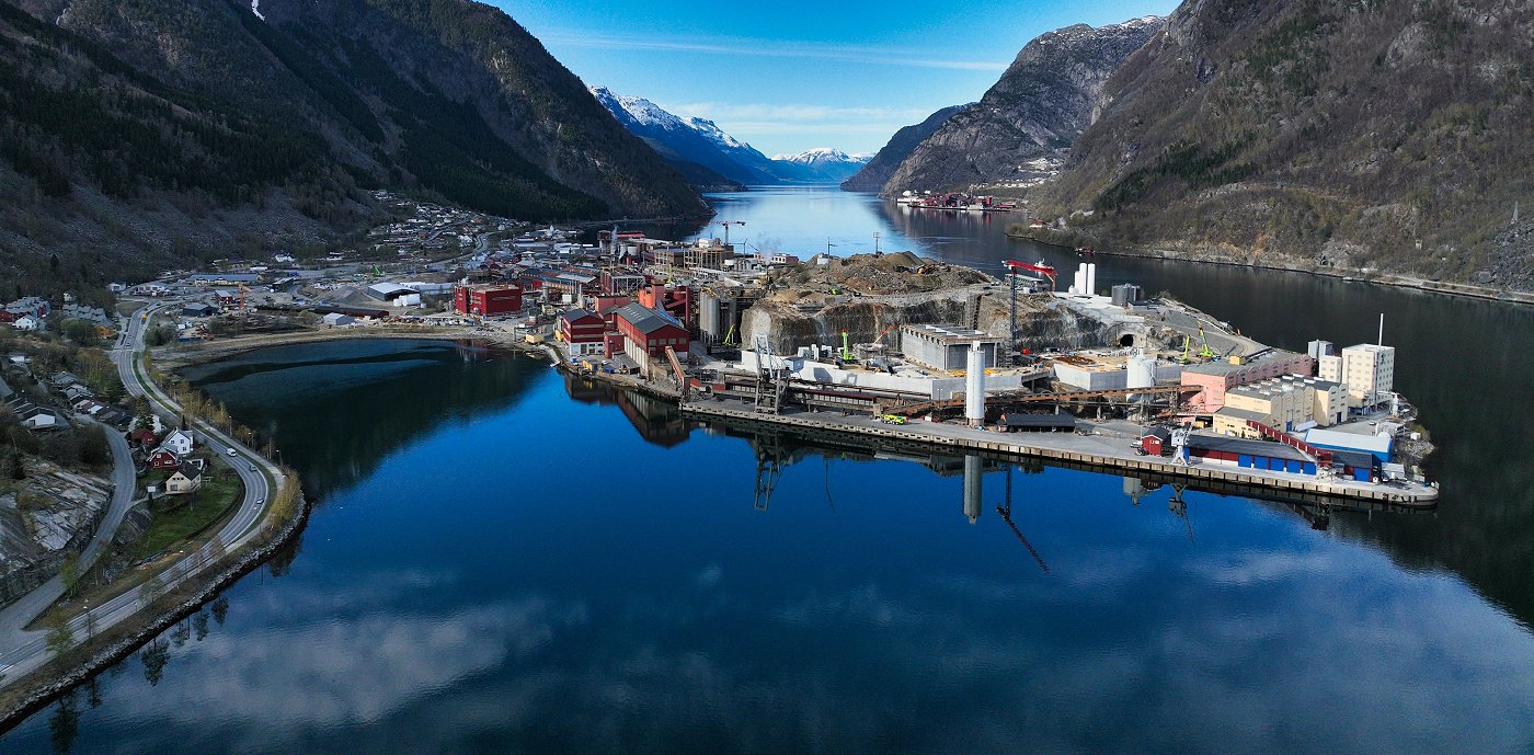 Boliden Odda sett ovenfra. Foto: Kai-Inge Melkeraaen, Boliden. Boliden Odda sett ovenfra. Foto: Kai-Inge Melkeraaen, Boliden.