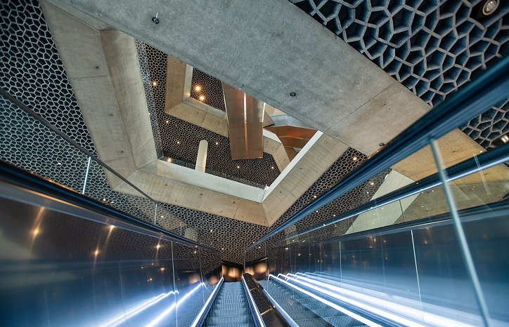 Vi har levert ventilasjon i det flotte Deichmanske bibliotek i Oslo. Et utfordrende og imponerende prosjekt med skjult ventilasjon. Vi har levert ventilasjon i det flotte Deichmanske bibliotek i Oslo. Et utfordrende og imponerende prosjekt med skjult ventilasjon.