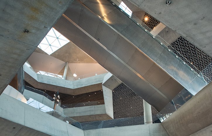 Vi har levert ventilasjon i det flotte Deichmanske bibliotek i Oslo. Et utfordrende og imponerende prosjekt med skjult ventilasjon. Vi har levert ventilasjon i det flotte Deichmanske bibliotek i Oslo. Et utfordrende og imponerende prosjekt med skjult ventilasjon.