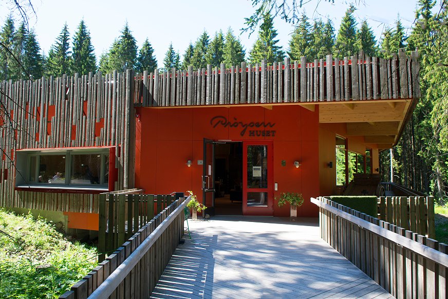 GK har levert prosjektering og utførelse av varme, sanitær, ventilasjon og kjøing til Prøysenhuset i Ringsaker kommune. GK har levert prosjektering og utførelse av varme, sanitær, ventilasjon og kjøing til Prøysenhuset i Ringsaker kommune.