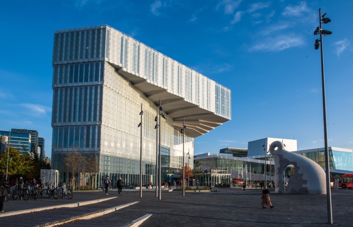 Vi har levert ventilasjon i det flotte Deichmanske bibliotek i Oslo. Et utfordrende og imponerende prosjekt med skjult ventilasjon.