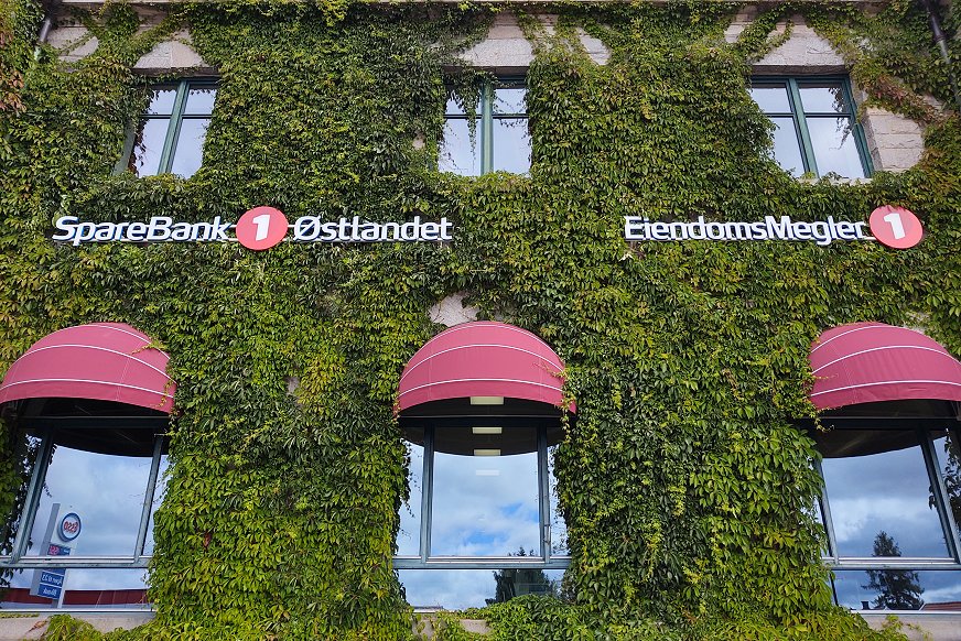 Dette er et bilde av kontorbygget til SpareBank 1 Østlandet på Elverum.  Dette er et bilde av kontorbygget til SpareBank 1 Østlandet på Elverum.
