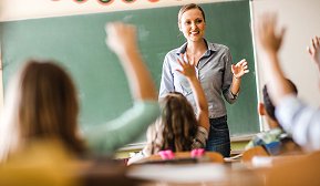 Fire av ti ansatte i skolebygg plages av dårlig inneklima Fire av ti ansatte i skolebygg plages av dårlig inneklima