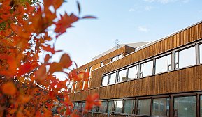 GK i Trondheim har levert totalteknisk entreprise til Stjørdal Helsehus. Et prosjekt vi skal være stolt av og kan kalle et signalbygg. GK i Trondheim har levert totalteknisk entreprise til Stjørdal Helsehus. Et prosjekt vi skal være stolt av og kan kalle et signalbygg.