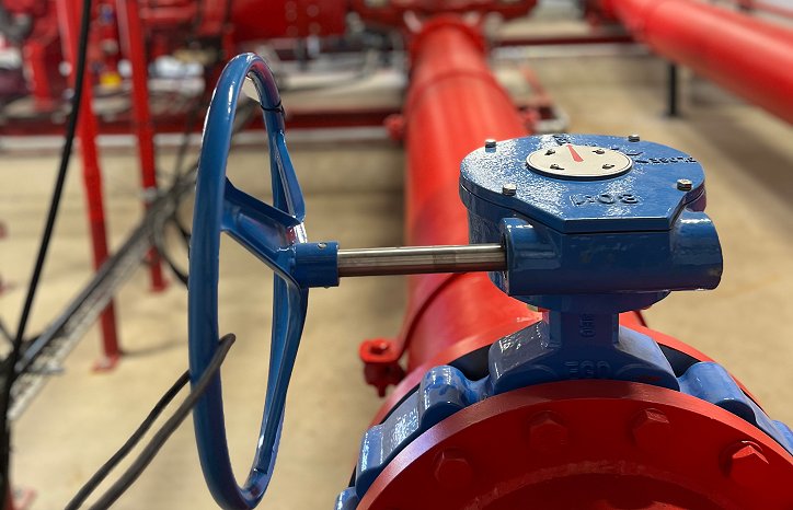 BIR. Vannrørene og vannpåfyllingsventilene sørger for at systemet alltid er operativt når ulykken er ute. BIR. Vannrørene og vannpåfyllingsventilene sørger for at systemet alltid er operativt når ulykken er ute.