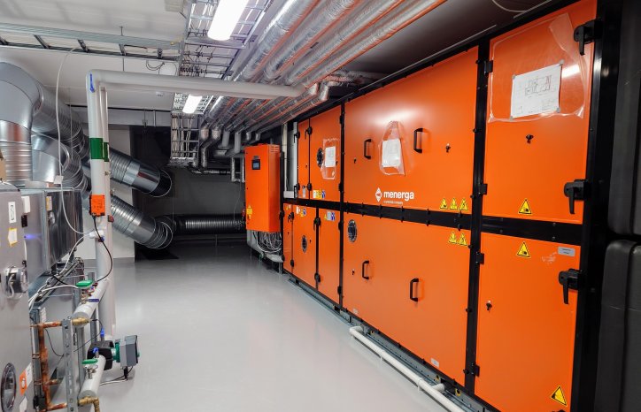 Skjåkhallen: ventilasjon til hovedbassenget