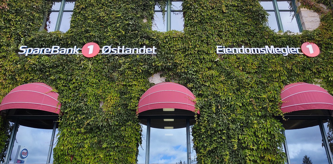 Dette er et bilde av kontorbygget til SpareBank 1 Østlandet på Elverum.  Dette er et bilde av kontorbygget til SpareBank 1 Østlandet på Elverum.