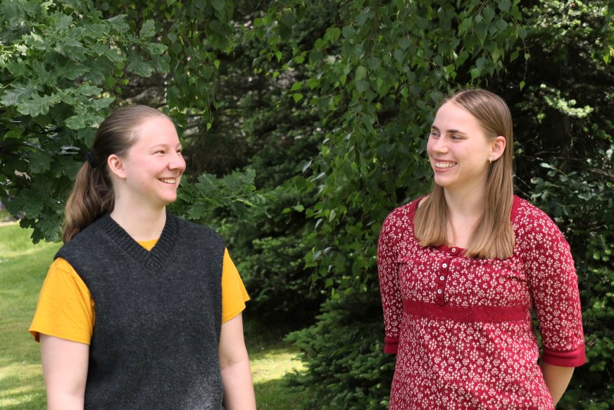  Johanne Grindahl og Linnea Hagedorn har vært sommerstudenter i GK. 