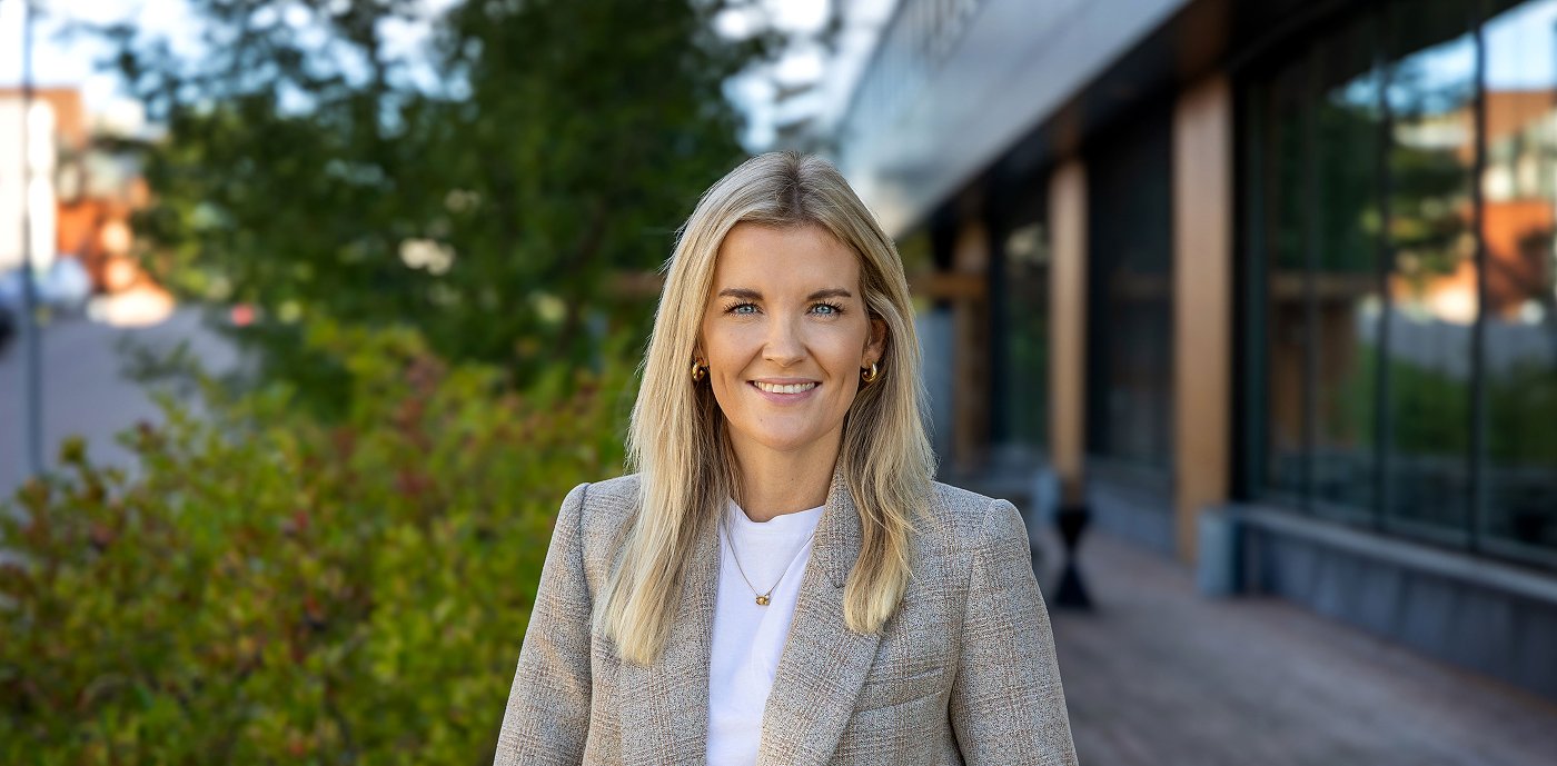 Portrett av Stine Fjærli Sjøthun, divisjonsdirektør Byggautomasjon, GK Portrett av Stine Fjærli Sjøthun, divisjonsdirektør Byggautomasjon, GK