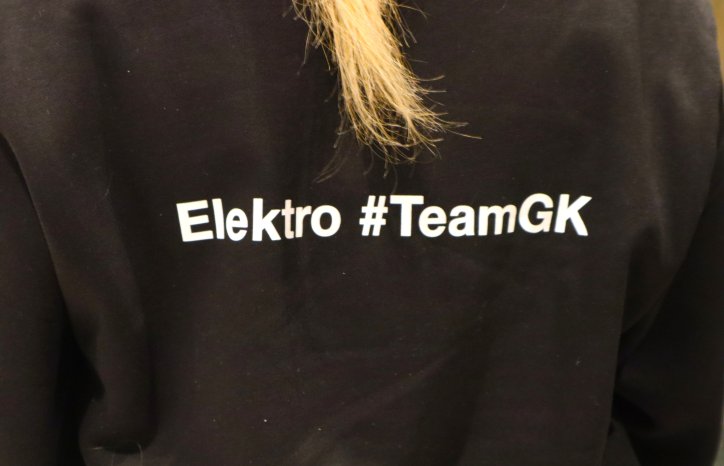 Genser med tekst Elektro #TeamGK