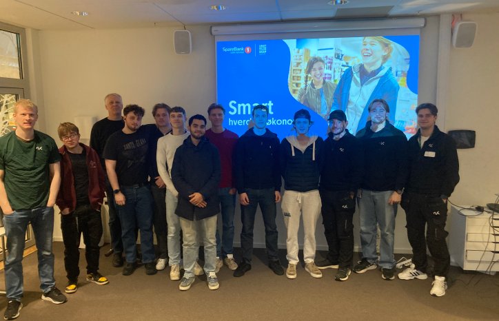 Gruppebilde av lærlinger på samling i Bergen.