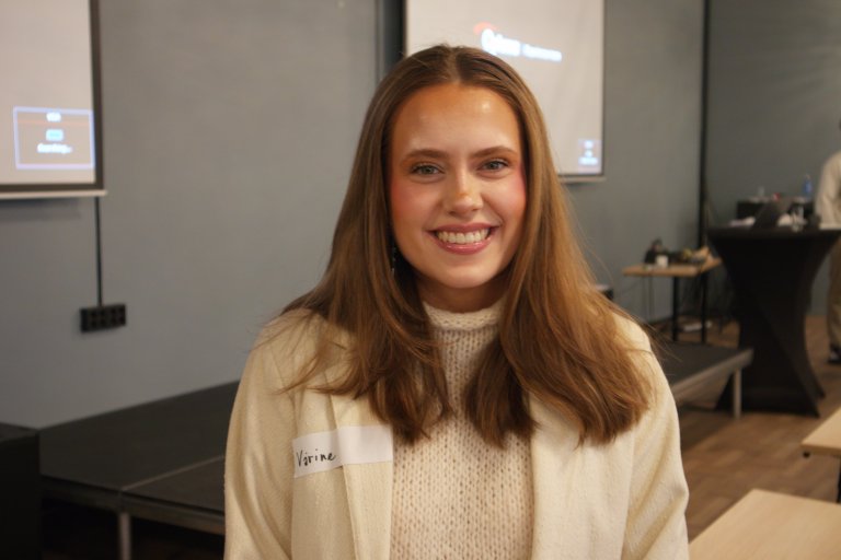 Bilde av  Vårine Stenerud, som er elektrolærling i Oslo. 