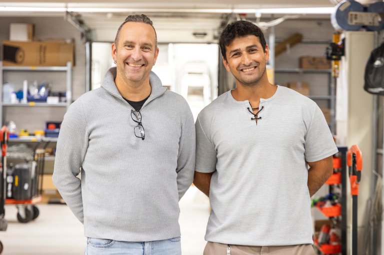 Bilde av lærlingansvarlig prosjektleder Knut Erik Ystmark og lærlingansvarlig Hassan Gyaan. 